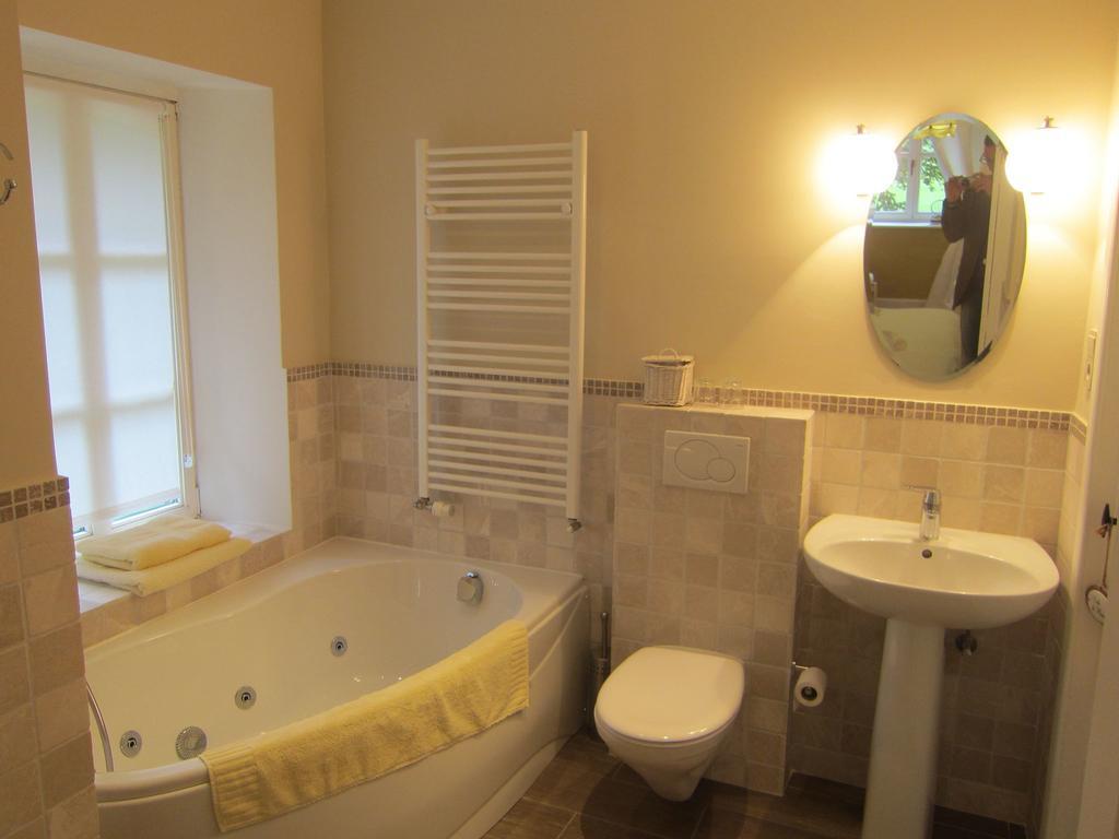Вилла Delightful Castle In Bastogne With Bubble Bath Экстерьер фото